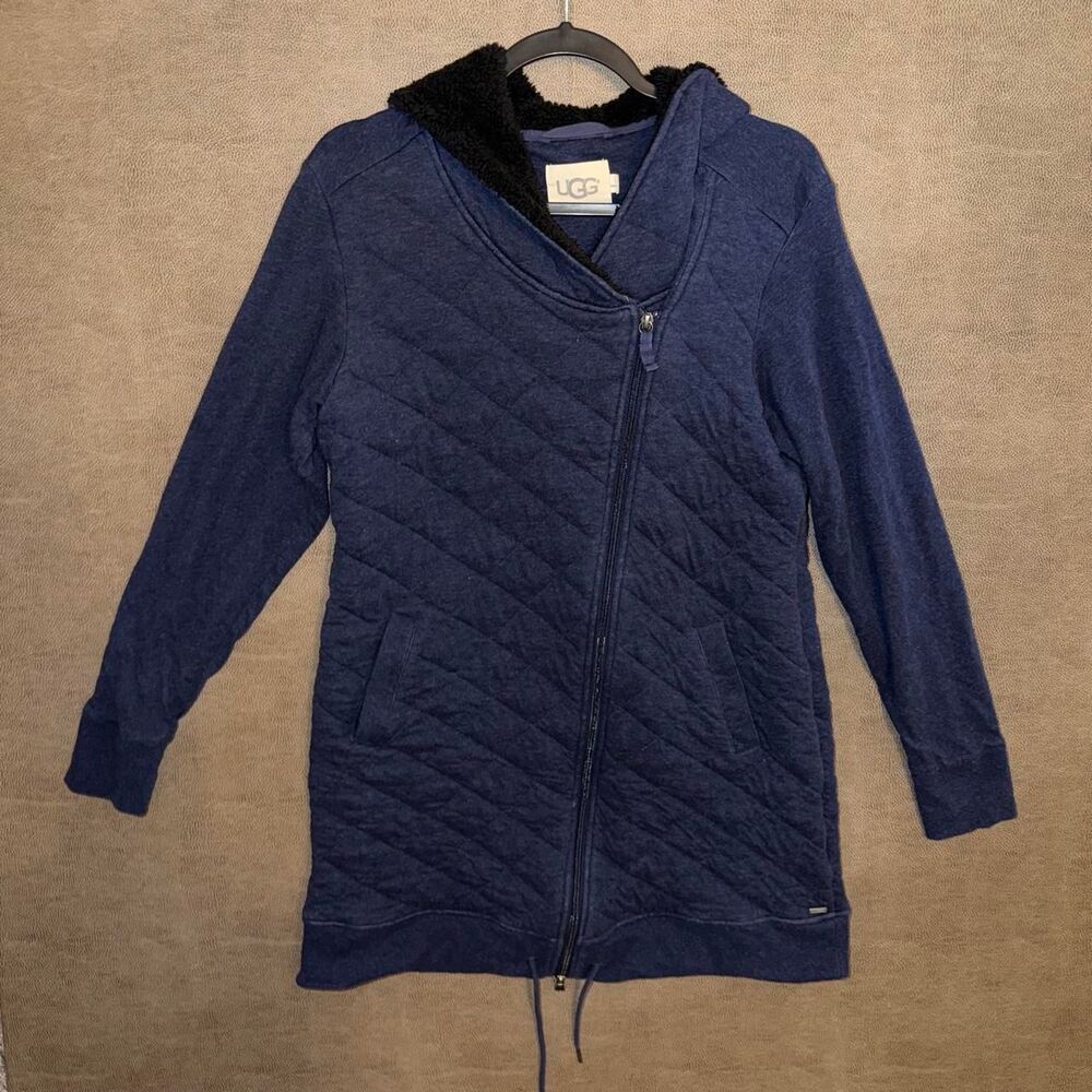UGG asymmetrical navy with black fur lined zip-up coat diamond quilting size L